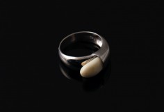 ANILLO SIMPLE CON PERLA DE...