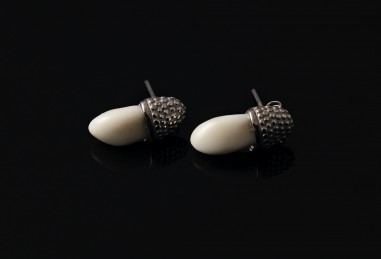 PENDIENTES BELLOTA CON PERLAS DE CIERVO