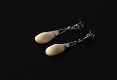PENDIENTES LARGOS MUESCA...
